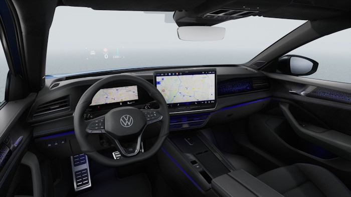 Volkswagen Passat R-Line People 2,0 TSI na operativní leasing