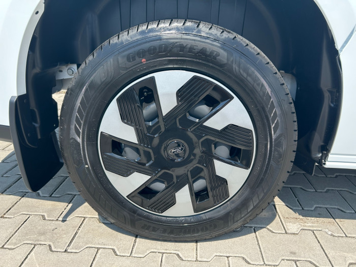 Custom 64kWh 100kW Trend 340 L1H1 na operativní leasing