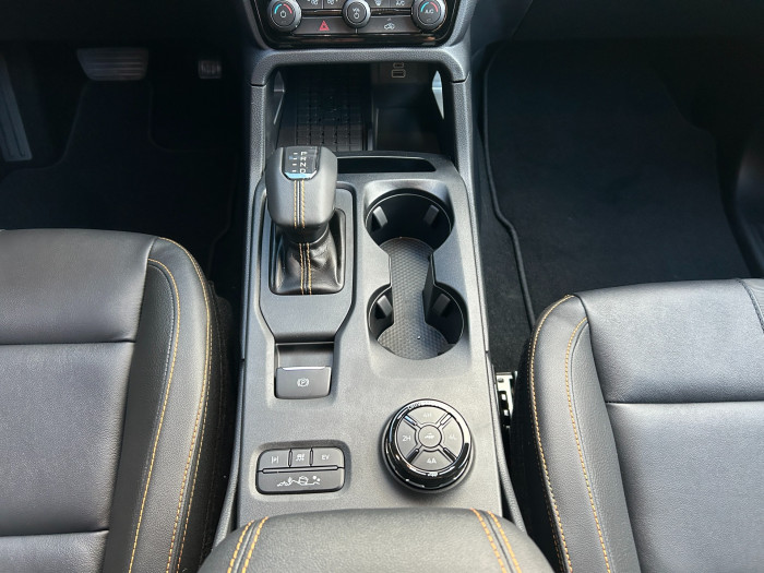 Ford WILDTRAK 2.3 Hybrid PHEV 205kW na operativní leasing