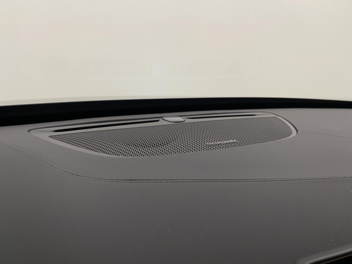 Volvo XC90 B5 AWD AUT BLACK EDITION PLUS na operativní leasing
