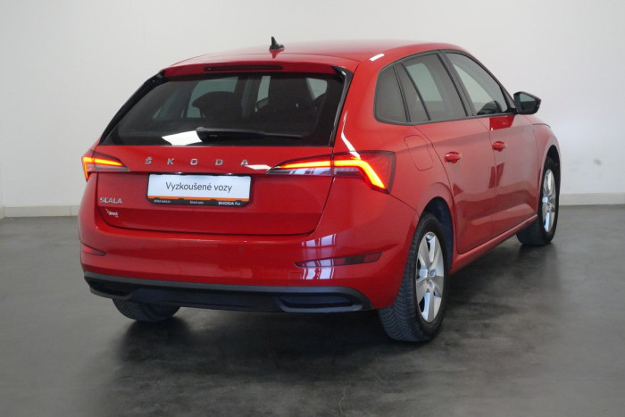 Škoda Scala 1.0 TSI 81 kW Ambition na operativní leasing