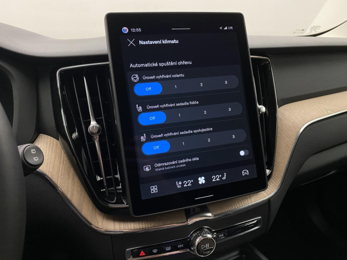Volvo XC60 B5 AWD AUT BRIGHT PLUS na operativní leasing