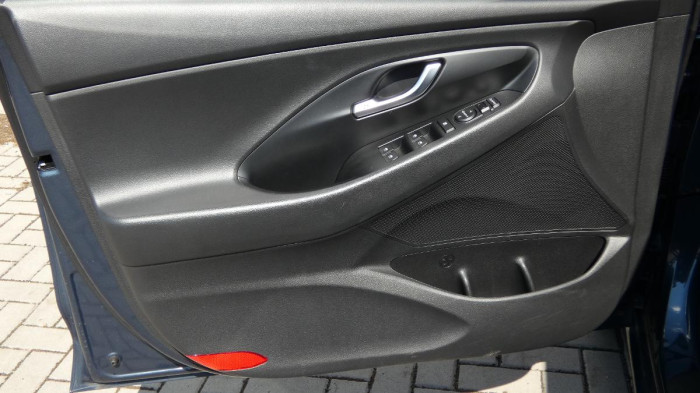 Hyundai i30 1.0 T-GDI Start Plus kombi na operativní leasing