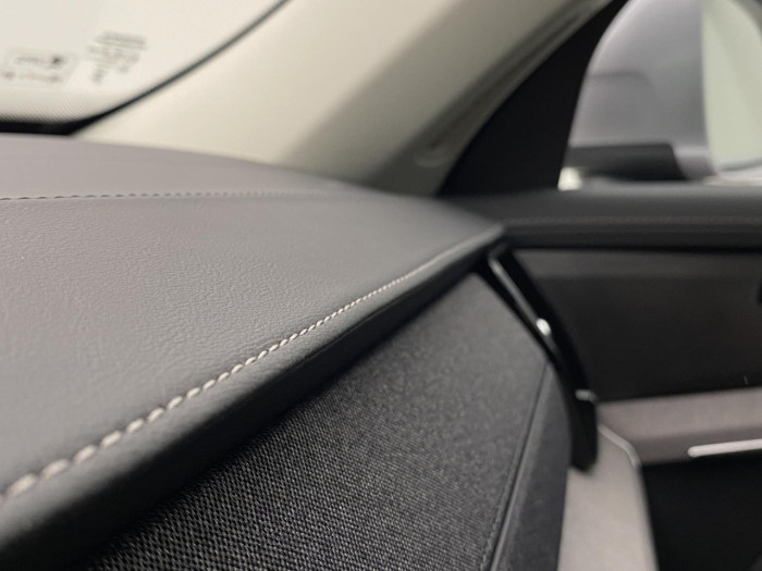 Volvo XC90 T8 AWD Plug-in BRIGHT PLUS 7m na operativní leasing