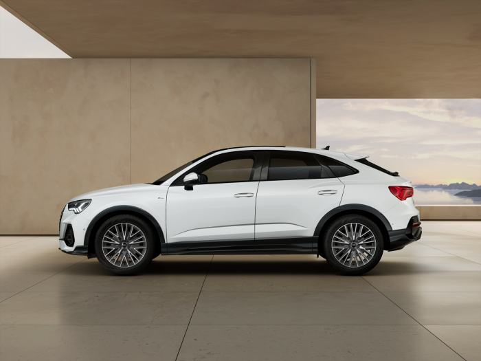 Audi Q3 Advanced 35 TFSI 110kW na operativní leasing