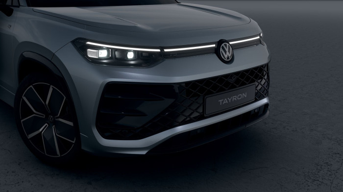 Volkswagen Tayron R-Line People 150 kW eHybrid na operativní leasing