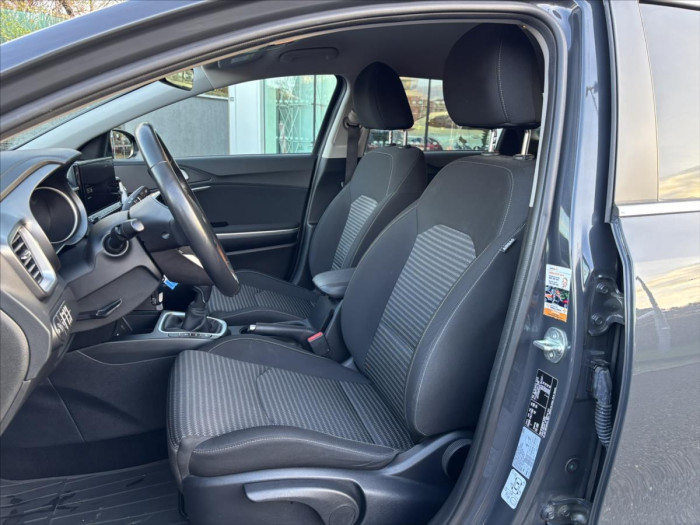 KIA Ceed SW CD 1,5 T-GDi GPF 7DCT TOP + PAKET BUSINESS automat na operativní leasing