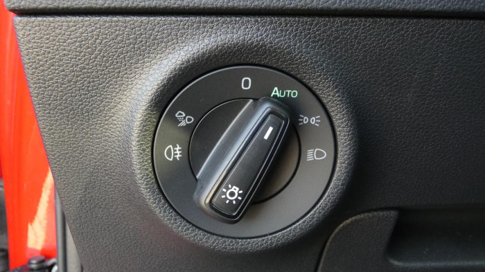 Škoda Karoq 1,5 TSI Sportline Exclusive DS na operativní leasing