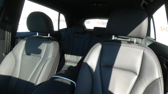 Audi Q8 55 TFSI quattro tiptronic na operativní leasing