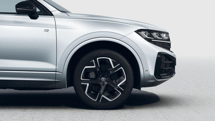 Volkswagen Touareg R-Line V6 3,0 TDI 170 kW 4MOT na operativní leasing