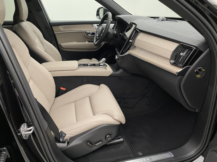 Volvo XC90 B5 AWD AUT BRIGHT PLUS 7míst na operativní leasing