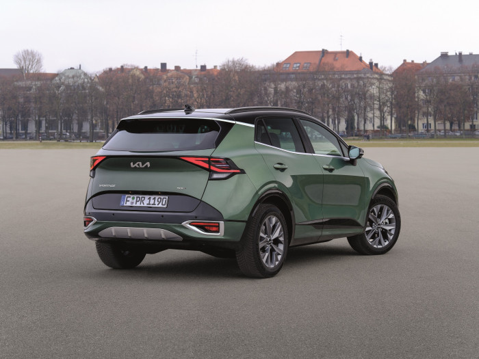 KIA Sportage 1.6 T-GDI 4x2 HEV 6AT TOP automat na operativní leasing