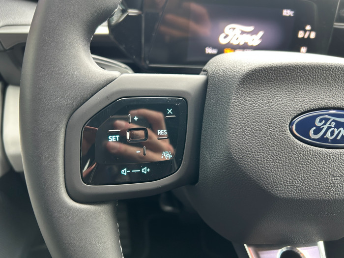 77kWh prodloužený dojezd 210kW na operativní leasing