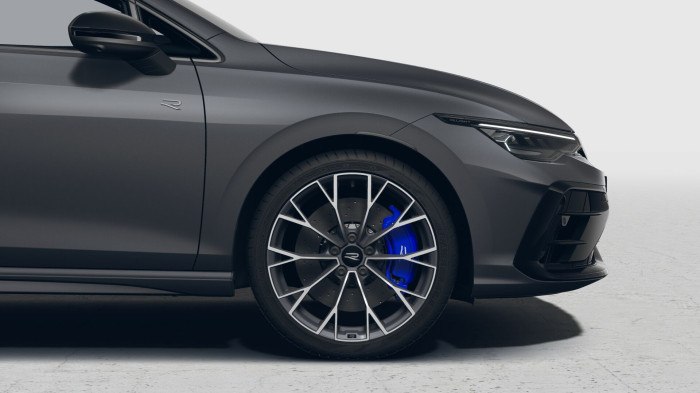 Volkswagen Golf Variant R 2,0 TSI 245 kW 4M 7DSG na operativní leasing