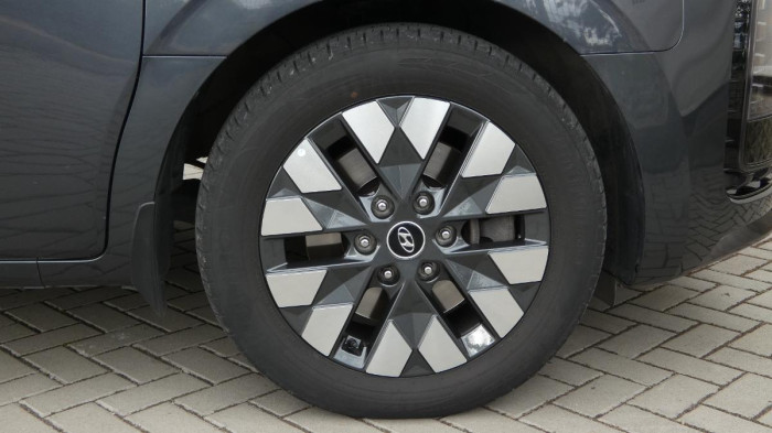 Hyundai Staria 2.2 CRDi Luxury 4x4 Auto na operativní leasing