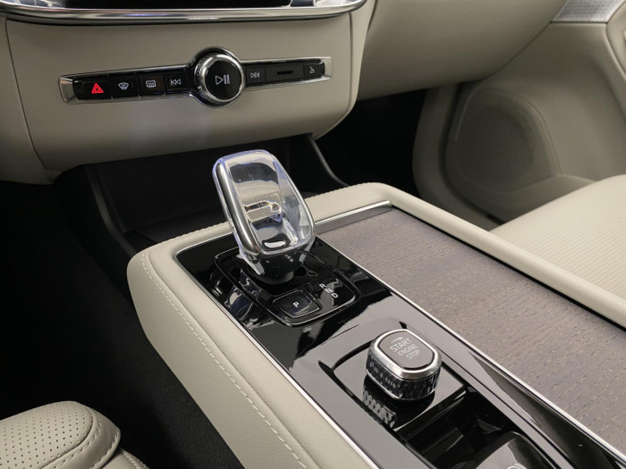 Volvo XC90 B5 AWD AUT BRIGHT PLUS 7míst na operativní leasing