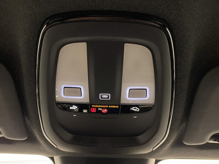 Volvo EC40 BLACK EDITION SINGLE EXT ULTRA Edition na operativní leasing