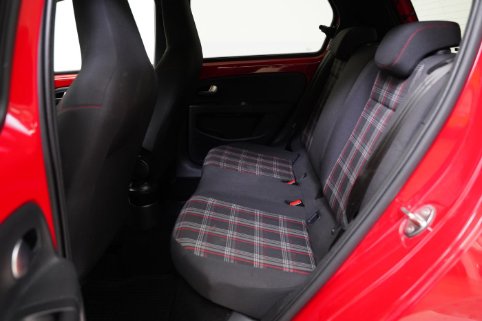 Volkswagen up! 1.0 TSI 85 kW GTI na operativní leasing