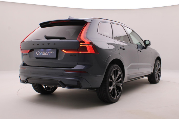 Volvo XC60 B5 AWD AUT ULTRA BLACK EDITION 2.0 Edition na operativní leasing