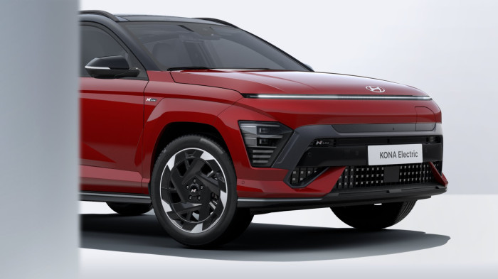 Hyundai Kona Smart POWER 64.8 kWh 150 kW na operativní leasing