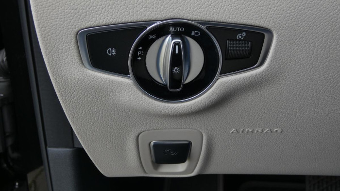 Mercedes-Benz Třídy E 400d 4MATIC Avantgarde na operativní leasing