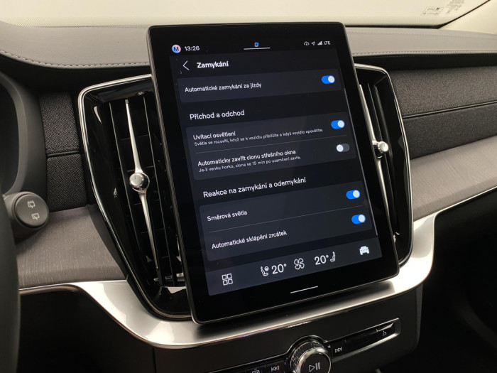 Volvo XC90 B5 AWD AUT DARK PLUS 7míst na operativní leasing