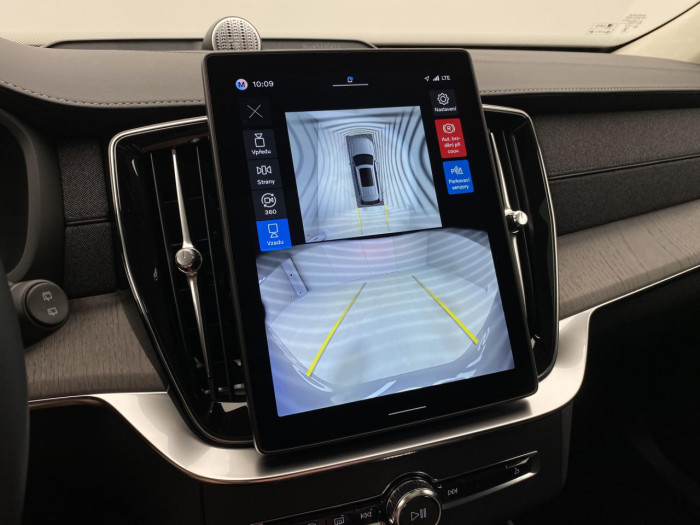 Volvo XC90 T8 AWD Plug-in BRIGHT ULTRA na operativní leasing