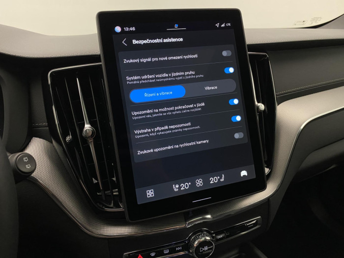Volvo XC60 B5 AWD AUT ULTRA BLACK EDITION 2.0 Edition na operativní leasing