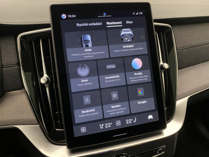 Volvo XC90 T8 AWD RECHARGE BRIGHT ULTRA na operativní leasing