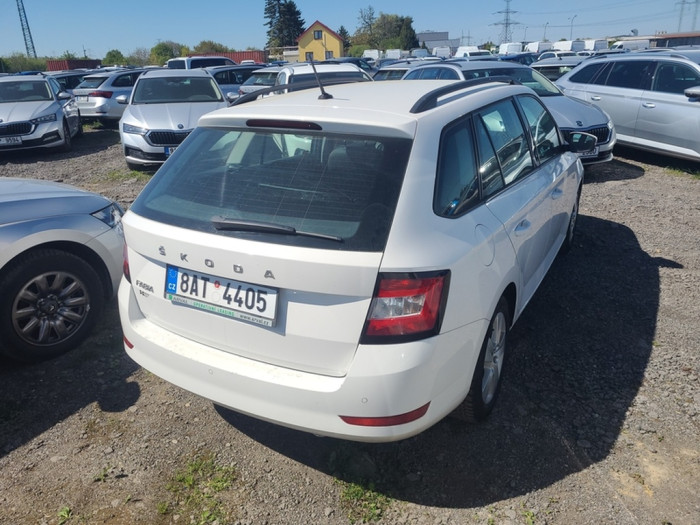 Škoda Fabia Combi Ambition 1,0 TSI 70 kW 5M na operativní leasing