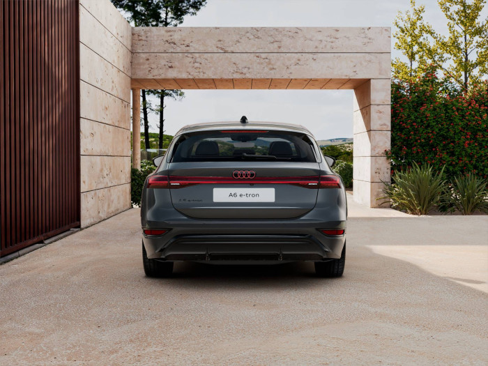 Audi A6 Avant e-tron 210 kW na operativní leasing