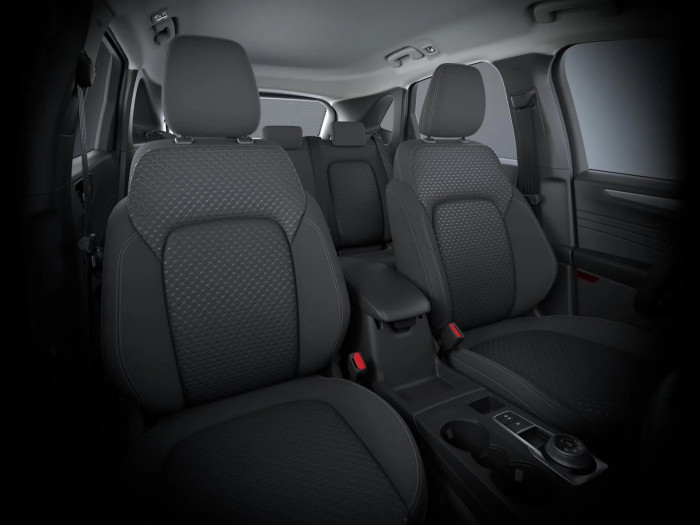 Ford Kuga Titanium 2.5 178 kW Plug-in hybrid Automatická převodovka na operativní leasing