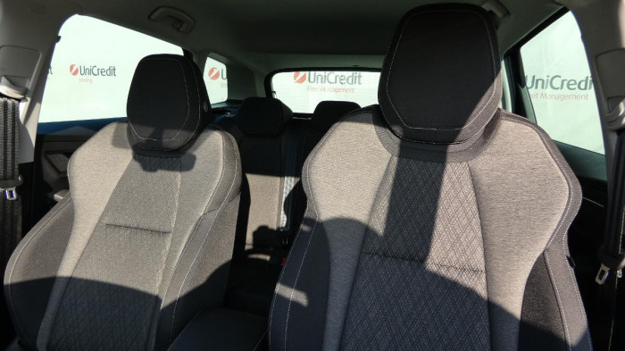 Škoda Karoq 1,5 TSI Style DSG na operativní leasing