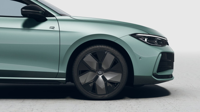 Volkswagen Passat R-Line People 2,0 TDI 142 kW 4MOT na operativní leasing