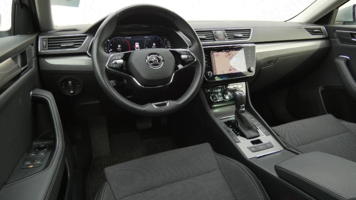 Škoda Superb 2,0 TDI DSG Style na operativní leasing