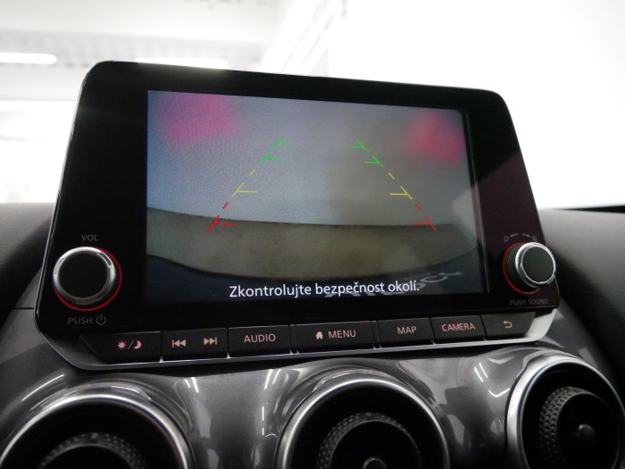 Nissan Juke 1.0 DIG-T 84 kW N-Connecta na operativní leasing