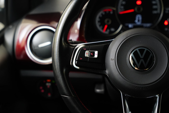 Volkswagen up! 1.0 TSI 85 kW GTI na operativní leasing
