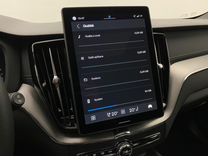 Volvo XC60 B5 AWD AUT ULTRA BLACK EDITION 2.0 Edition na operativní leasing