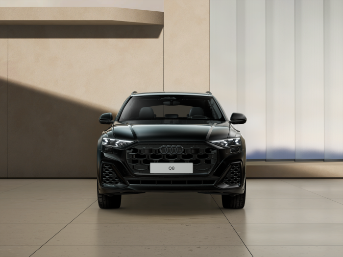 Audi Q8 SUV TDI quattro 210 kW na operativní leasing