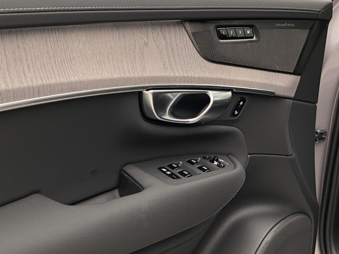 Volvo XC90 B5 AWD AUT BRIGHT PLUS na operativní leasing