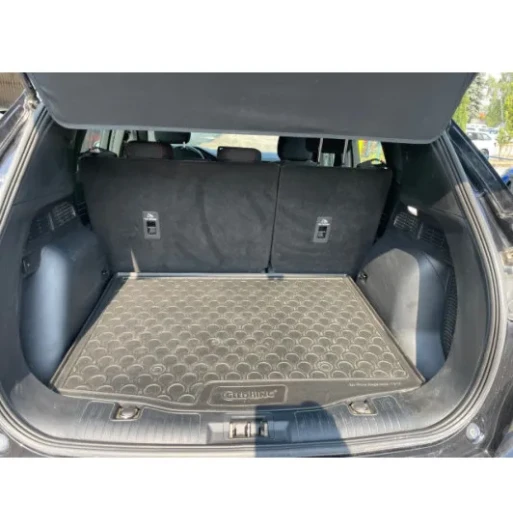 Ford Kuga 1.5EB 110 ST-Line na operativní leasing