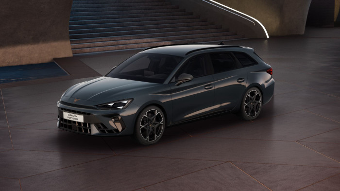 CUPRA Leon SP 2.0 TSI 333k DSG 4WD DSG7 automat CUPRA VZ na operativní leasing