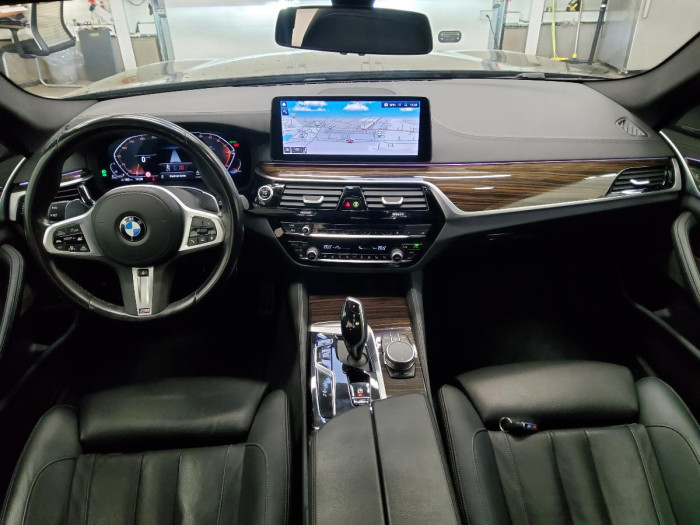 BMW Řada 5 540d Touring xDrive M Sport na operativní leasing