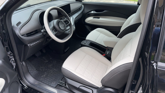 FIAT 500e - La Prima by Bocelli 42kWh - Elektro - Automat - 4x2 na operativní leasing