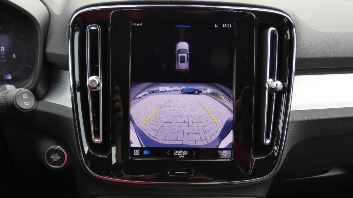 Volvo XC40 B3 mHEV Core aut. na operativní leasing