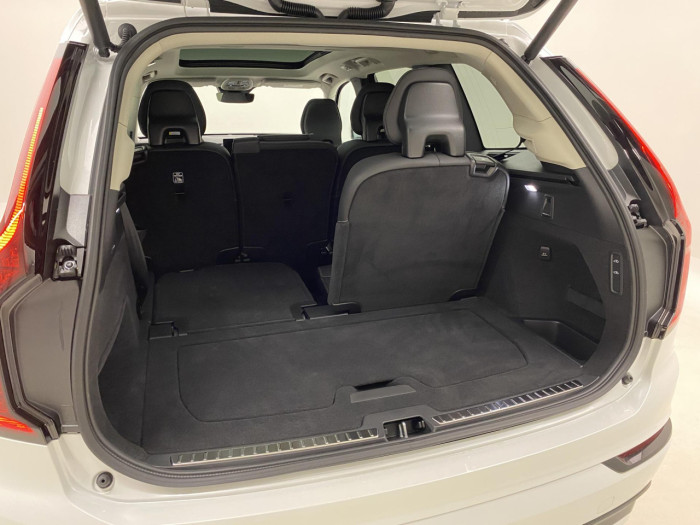 Volvo XC90 B5 AWD AUT DARK PLUS 7míst na operativní leasing