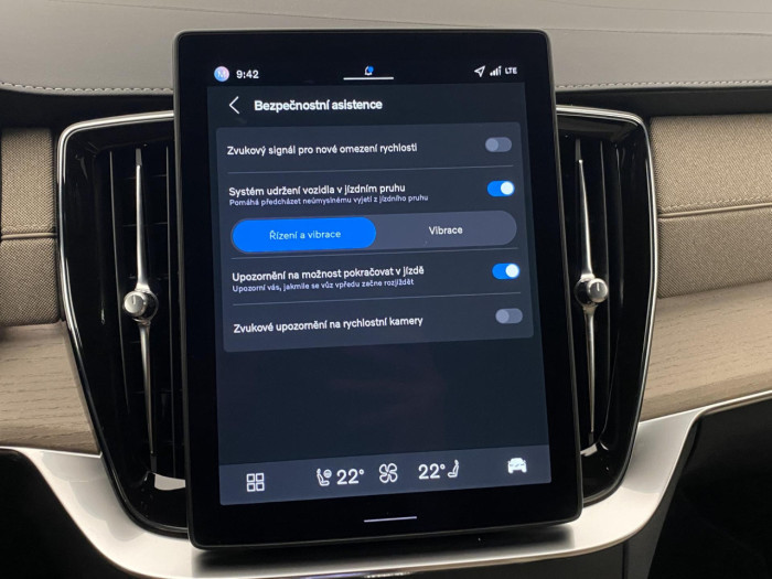 Volvo XC90 B5 AWD AUT BRIGHT PLUS 7míst na operativní leasing