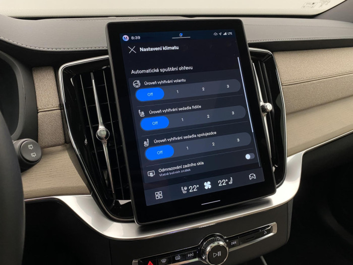 Volvo XC90 T8 AWD Plug-in BRIGHT PLUS 7m na operativní leasing