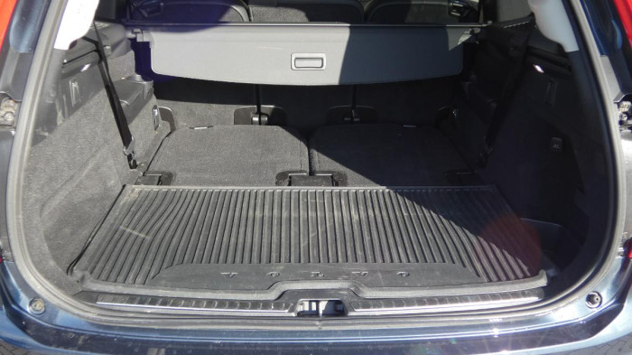 Volvo XC90 B5 AWD Plus Bright 7 míst na operativní leasing