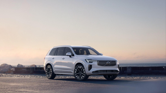 Volvo XC90 B5 AWD AUT BRIGHT PLUS 7míst na operativní leasing